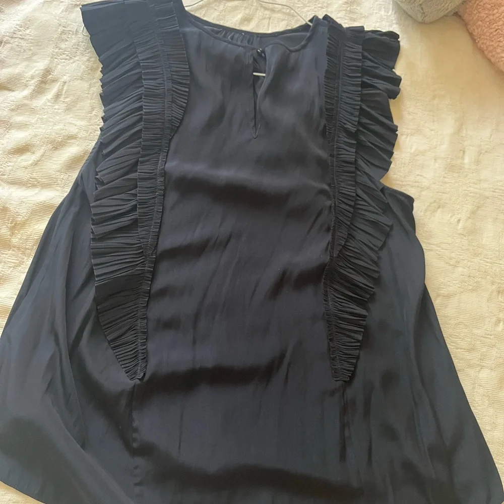 Frame Black Ruffle Sleeveless Top - Picture 4 of 5